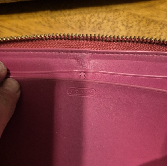 EUC Coach Bag / Wallet - Picture 15 of 16